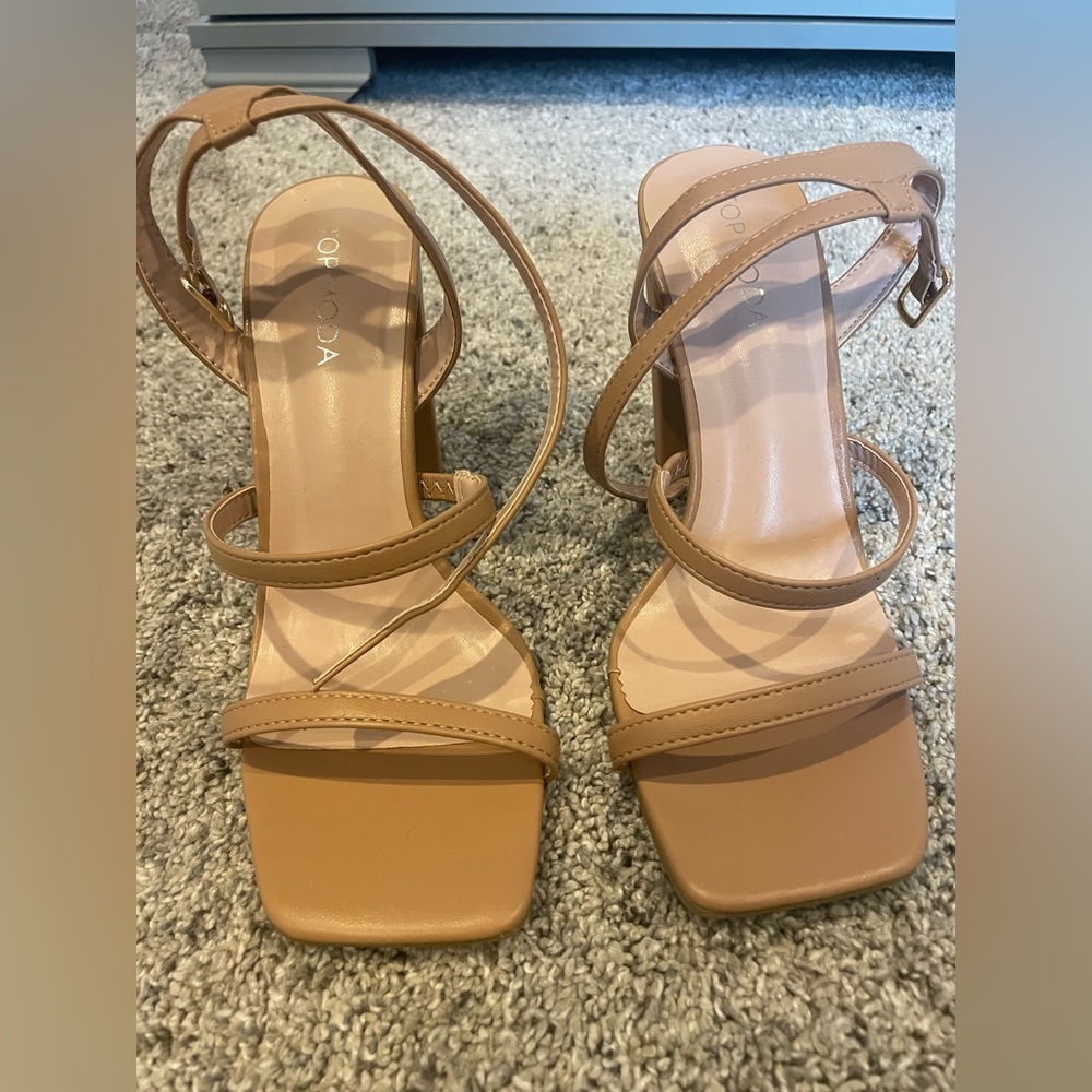 Top Moda Nude Heels